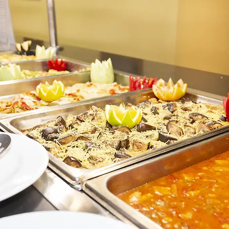 De Adeje 3* אדחה