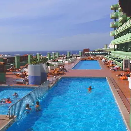 De Adeje 3* אדחה