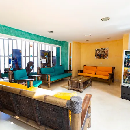 De Adeje Otel 3*